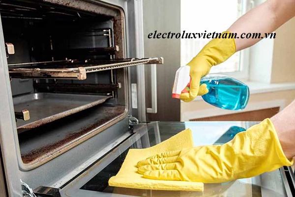 Cách vệ sinh lò nướng electrolux