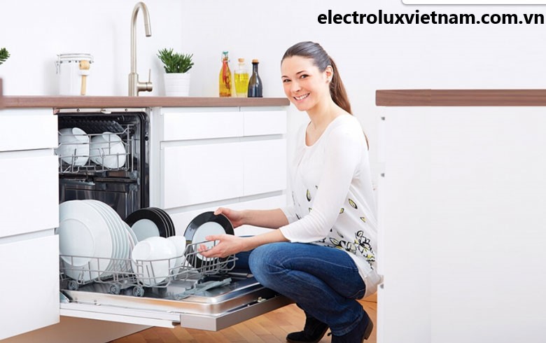máy rửa bát Electrolux